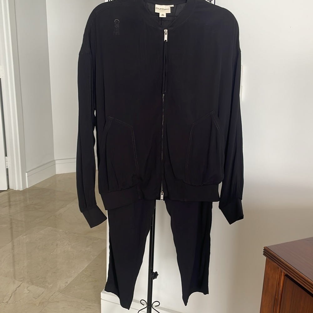 PURE DKNY BLACK 2PC PANTS AND JACKET